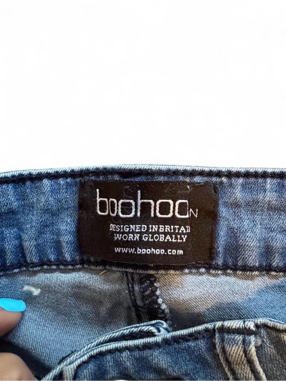 Boohoo Light Blue Skinny Distressed Jeans - Picture 3 of 7